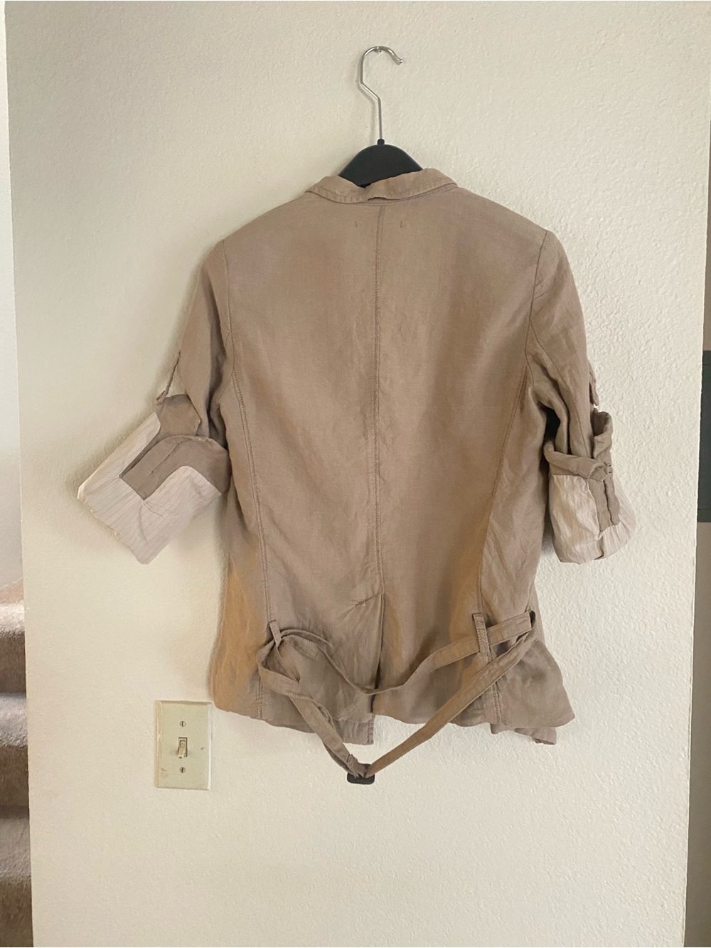 Women's 100% Linen Double-Breasted Lightweight Blazer in Taupe - Picture 10 of 11
